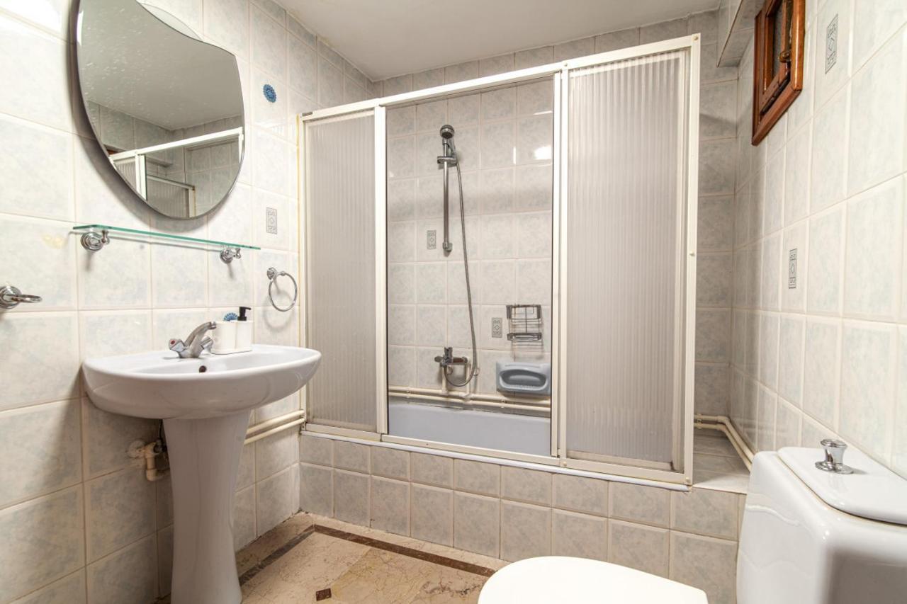 Gorgeous Flat With Lovely Balcony In Nisantasi Istanbul Exterior photo